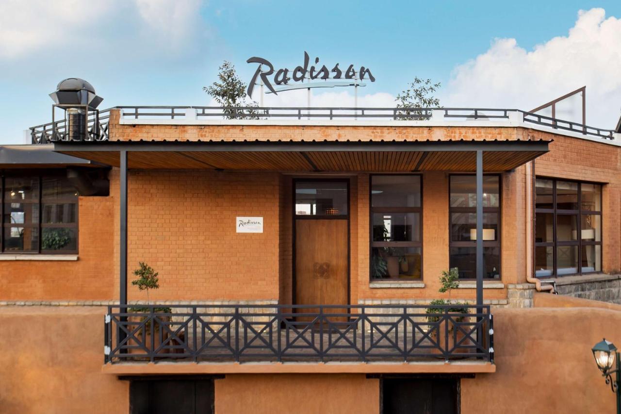Radisson Hotel Tamboho Waterfront Antananarivo Exteriör bild